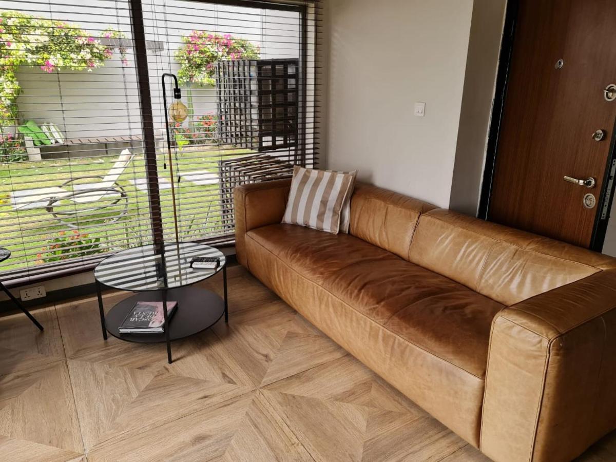 Serenity Residences & Spa - Kokrobite Beach Ngoại thất bức ảnh